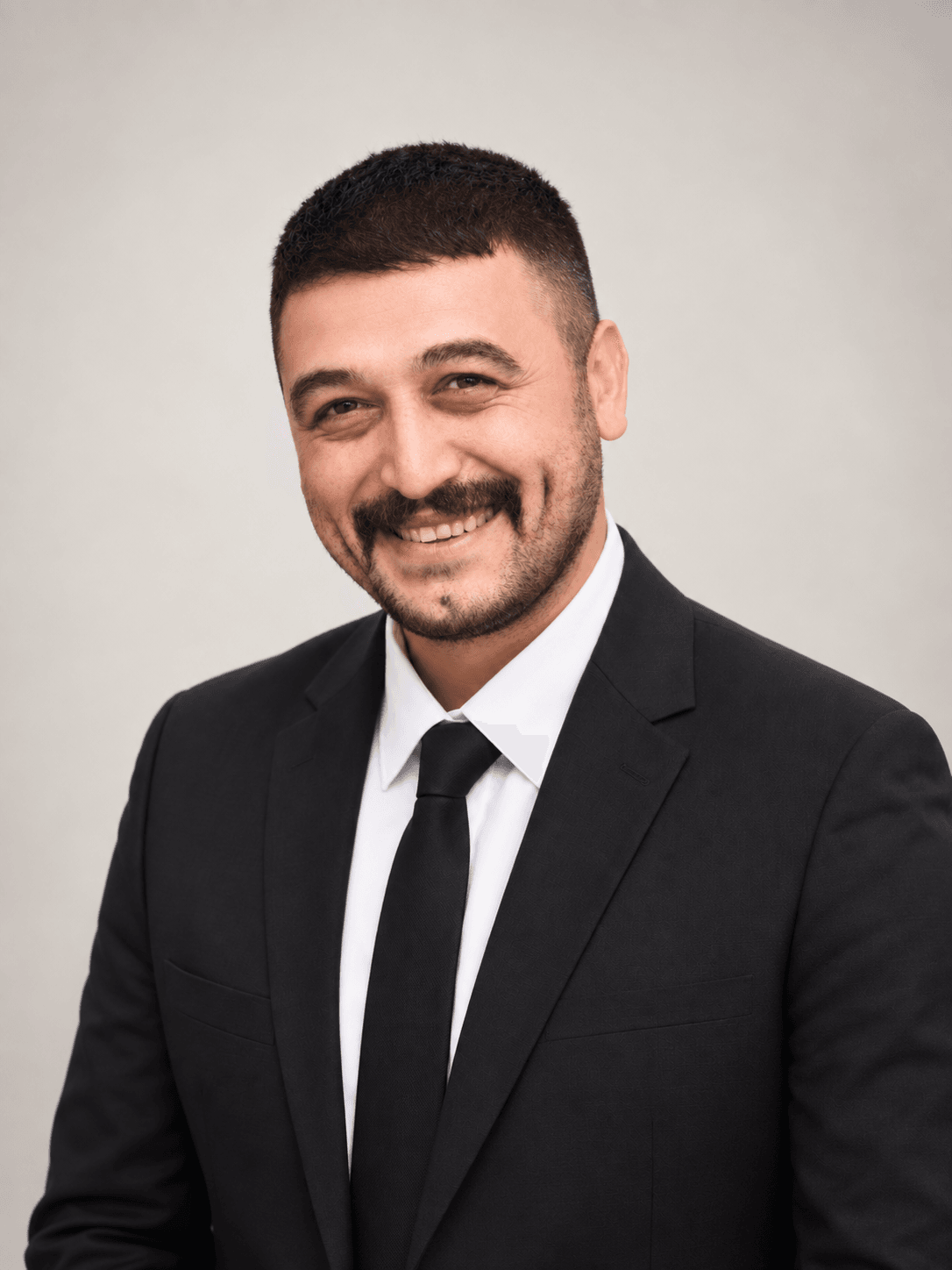 İsa Arık — Eğitimci • Koordinatör • Eğitim Danışmanı